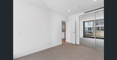 Luxury Apartment In Prime Location - Photo 4