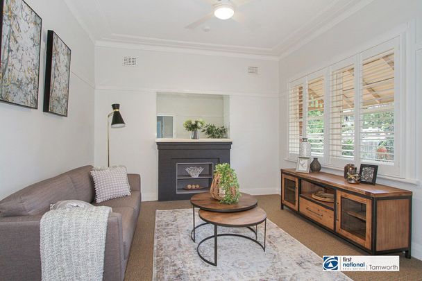 Beautiful Home Located in East - Photo 1