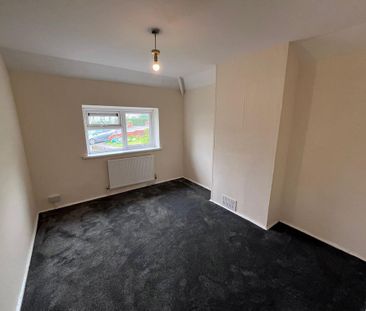 3 bedroom end of terrace house to rent - Photo 5