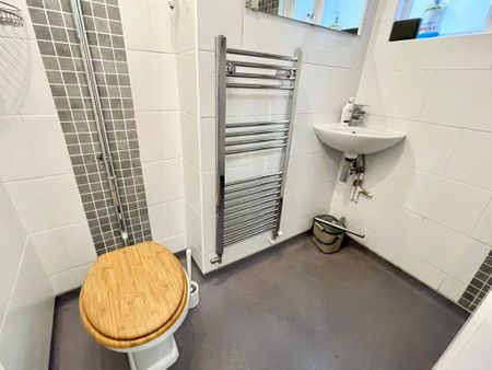 2 bedroom terraced house to rent - Photo 5