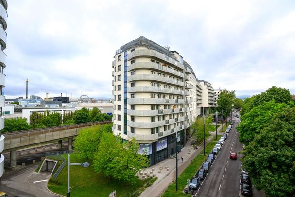 Bigger Bude 1.02.58 - Photo 1