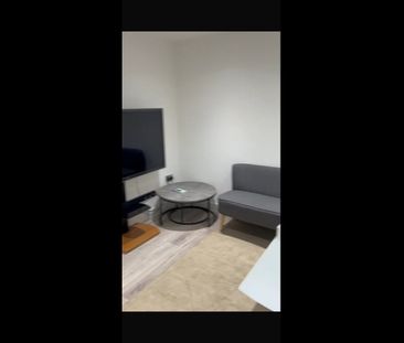 Studio Flat, Ilford, IG3 - Photo 3