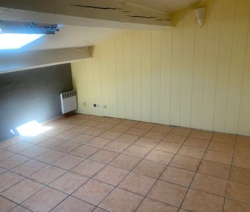 Location Appartement 3 pièces 76m² LA ROQUEBRUSSANNE 83136 - Photo 5