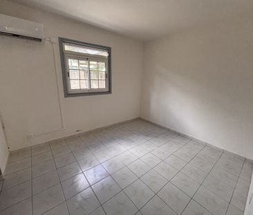 Location Maison 5 pièces 122m² STE ROSE 97115 - Photo 4