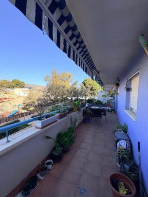 Alquiler de piso en Pintor Zabaleta - Foto 1