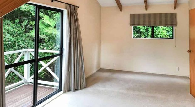 63 Makara Rd, Karori - Photo 1