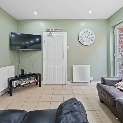 Brackenbury Road, Preston - Photo 1