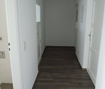 Tolle, sanierte 3-Raum-Wohnung im Erdgeschoß in der Nähe des Zentrums - Foto 1