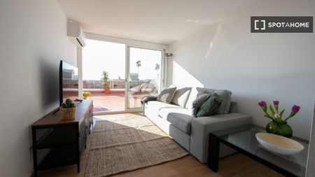 barcelona, Catalonia 08006 - Photo 3