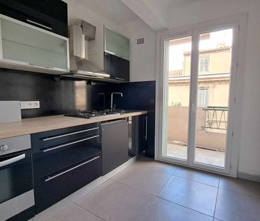Location - Appartement T3 de 59 m² avec deux balcons et cave - Proc... - Photo 3