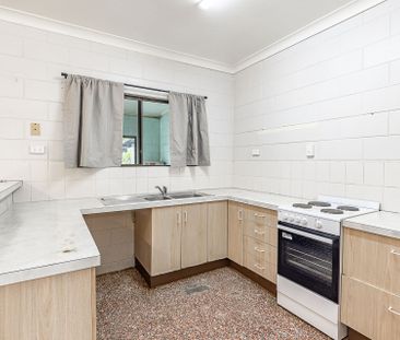 7 Carney Street, Cluden - Photo 6