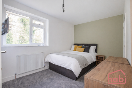 6 bedroom terraced house to rent - Photo 2