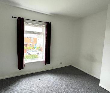 1 Parkgate Crescent, Belfast, BT4 1EU - Photo 4