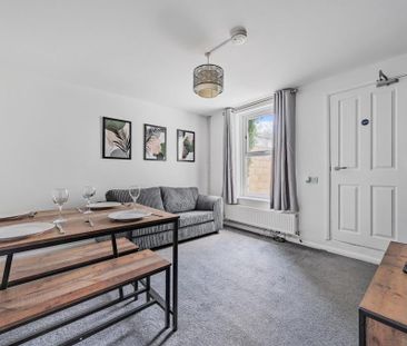 1 bedroom in a house share to rent - Photo 3