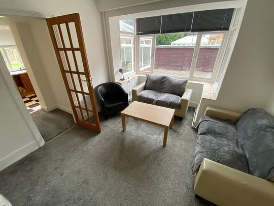 5 bedroom house to rent - Photo 1