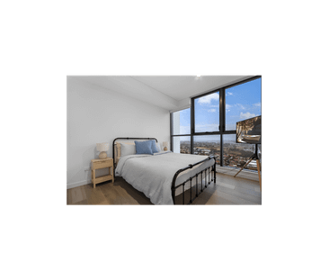 Modern Apartment with Uninterrupted Views on Level 25 - Photo 4