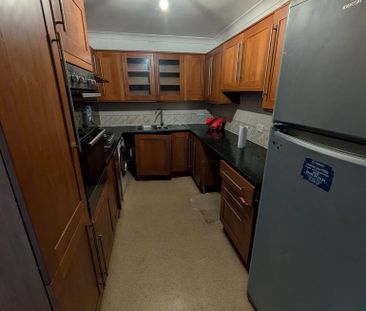 5 bedroom semi-detached house to rent - Photo 6