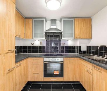 Flint Close, Stratford, E15 - Photo 6