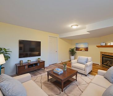 For Lease - 184 Deercroft Avenue, Barrhaven, Ontario - Photo 2