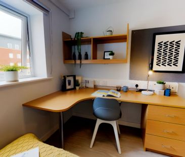 Silver En Suite - Photo 5