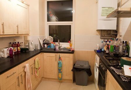 4 bedroom private hall to rent - Photo 5