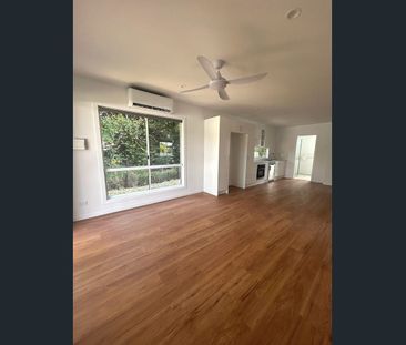 29a Thackeray Street, Park Avenue, Qld 4701 - Photo 3