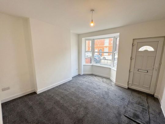 2 bedroom semi-detached house to rent - Photo 1