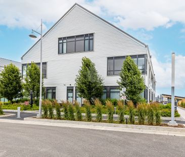 For Lease - 331 Broward Way Unit# 130, Innisfil, Ontario - Photo 1