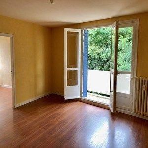 Appartement à louer - 4 pièces - 64 m² - Photo 1