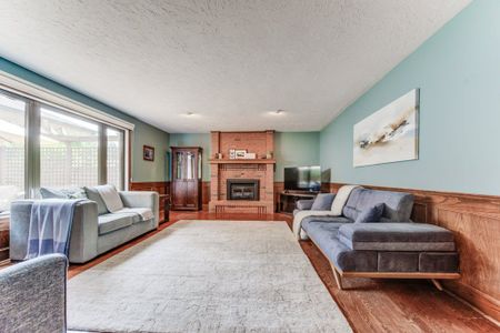 For Lease - 489 Branstone Drive, Waterloo, Ontario - Photo 4