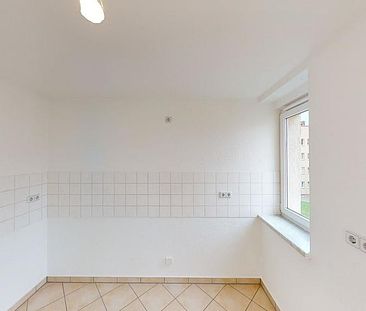 Schön gelegene 3-Raum-Wohnung mit Balkon - Foto 5