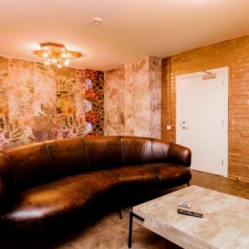 Flat 3-Bedroom B - Photo 1