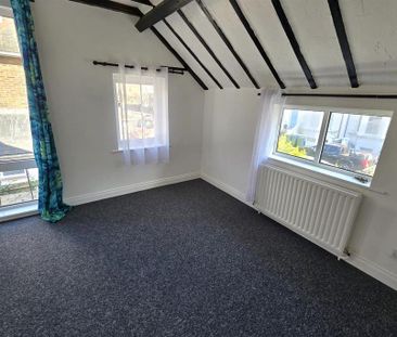 2 bedroom cottage to rent - Photo 1