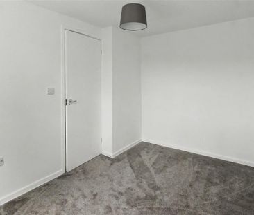 3 bedroom detached house to rent - Photo 5