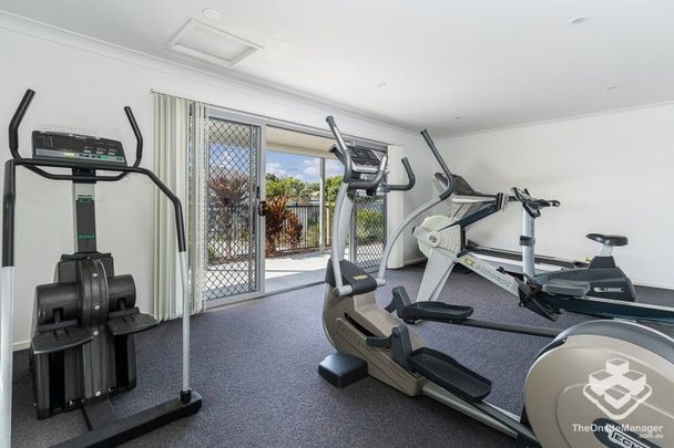 Generously Sized 4-Bedroom Home with Air Conditioning Throughout â Ultimate Comfort and Style! - Photo 1