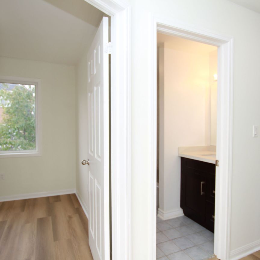 For Lease - 226 Equator Crescent, Vaughan, Ontario - Photo 1