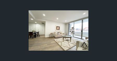 Modern and Serene Rental Home in Scenic Neighbourhood - Photo 2