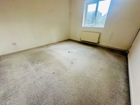 Wescott Way, Bournemouth - Photo 3