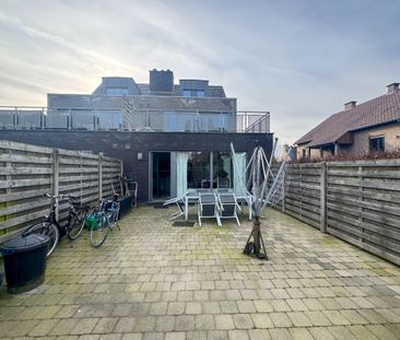 Gelijkvloers app. met 2 slpk, terras en carport in Tongerlo - Photo 2