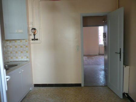 Location Appartement 3 pièces 68m² SOUILLAC 46200 - Photo 2