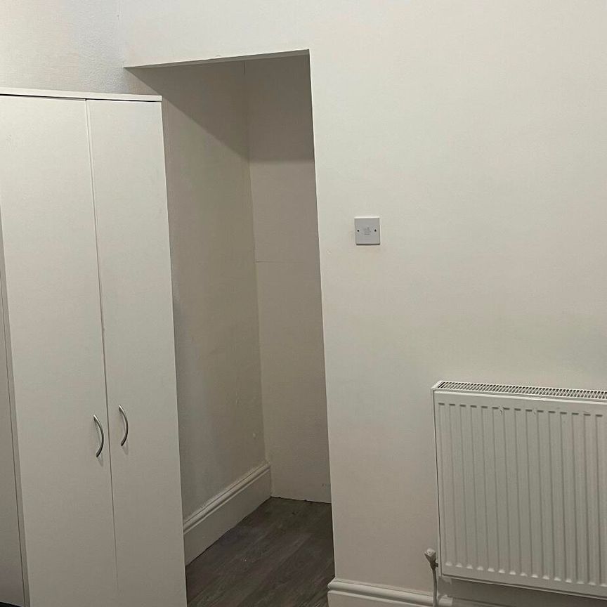 Lacey Street, Widnes, Cheshire, WA8 7SQ - Photo 1