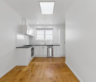 Find location: where beachside living meets everyday convenience - Photo 5