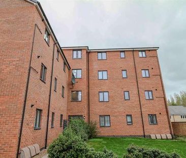 Renshaw Drive, Gedling, Nottingham, NG4 - Photo 3