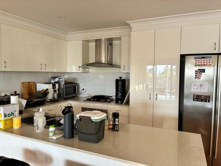 Albion Park - Photo 4