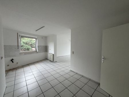 Helle Dachgeschosswohnung mit Balkon, ca. 62,41 m² in Dortmund-Marten zu vermieten! - Foto 3