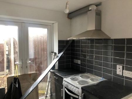 1 bedroom maisonette to rent - Photo 2