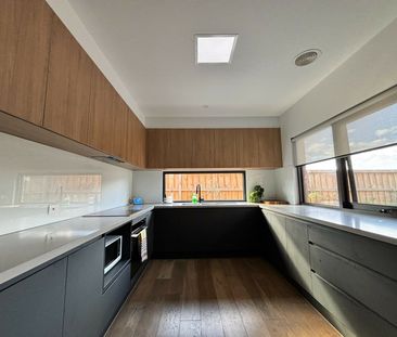 Beautiful home in great location - Photo 5