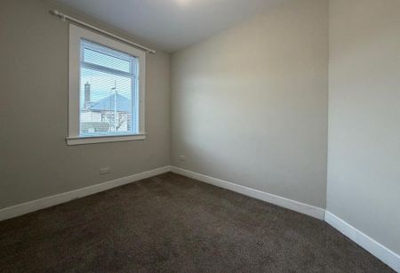 2 bedroom semi-detached house to rent - Photo 4