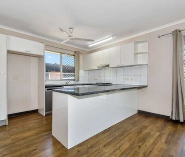 65 Victoria Drive - Photo 2