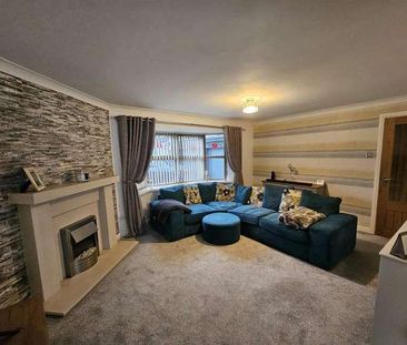 Bent Lea, Bradley, Huddersfield, HD2 - Photo 2